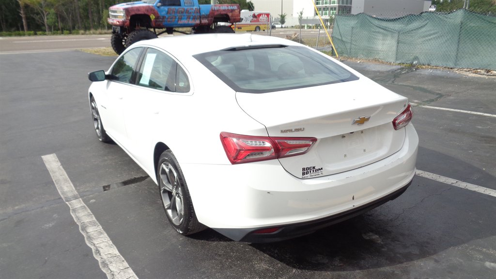 2022 Chevrolet Malibu - $18,499