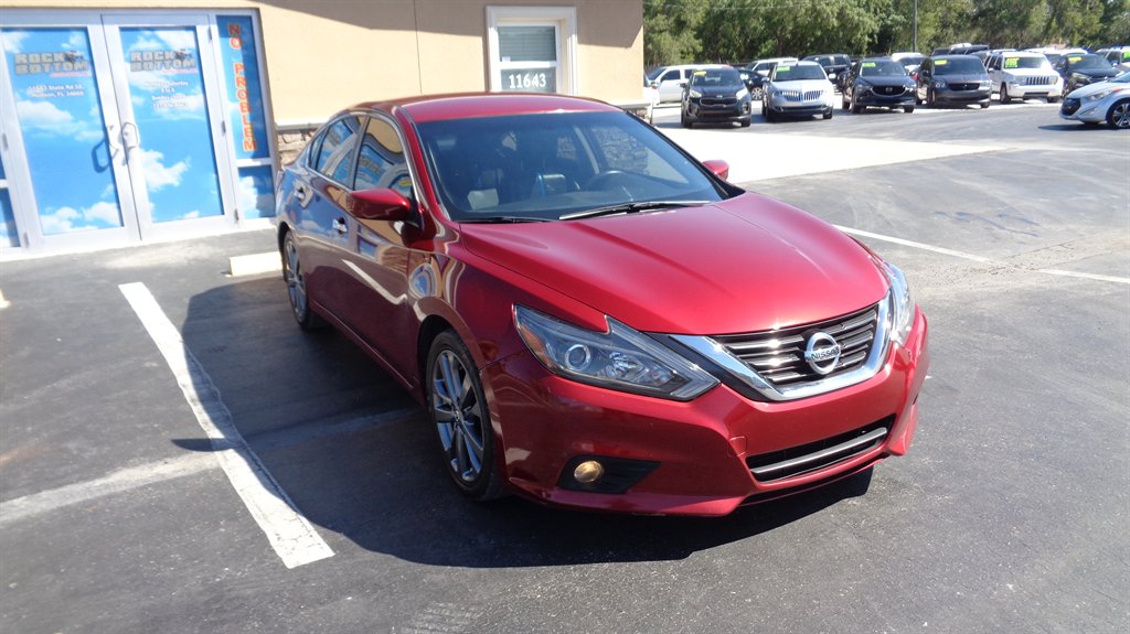 2018 Nissan Altima - $18,999