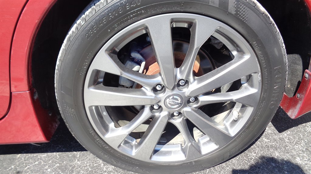 2018 Nissan Altima - $18,999