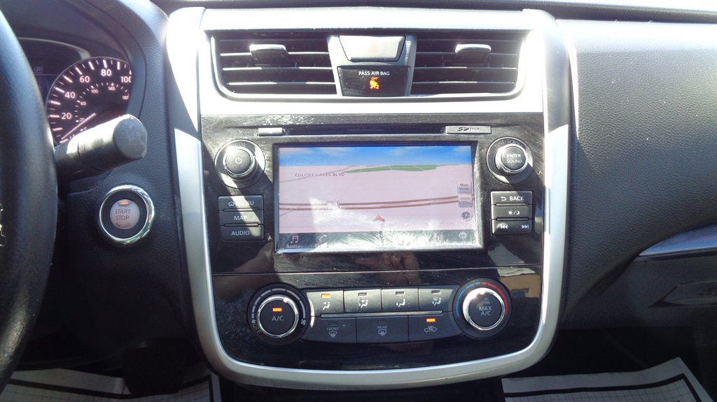 2018 Nissan Altima - $18,999