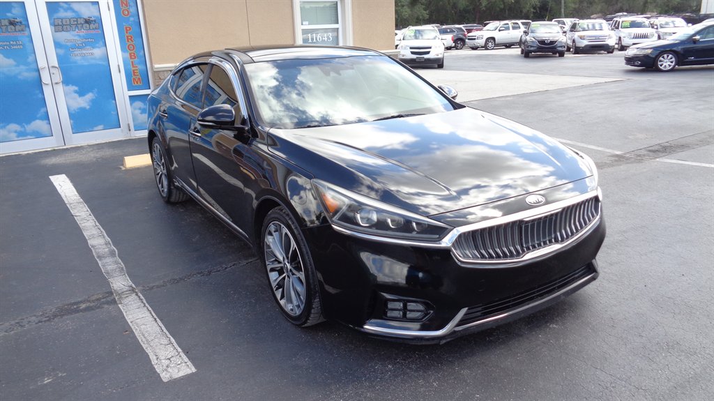2017 Kia Cadenza - $19,999