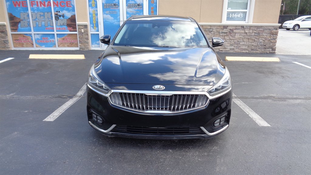 2017 Kia Cadenza - $19,999