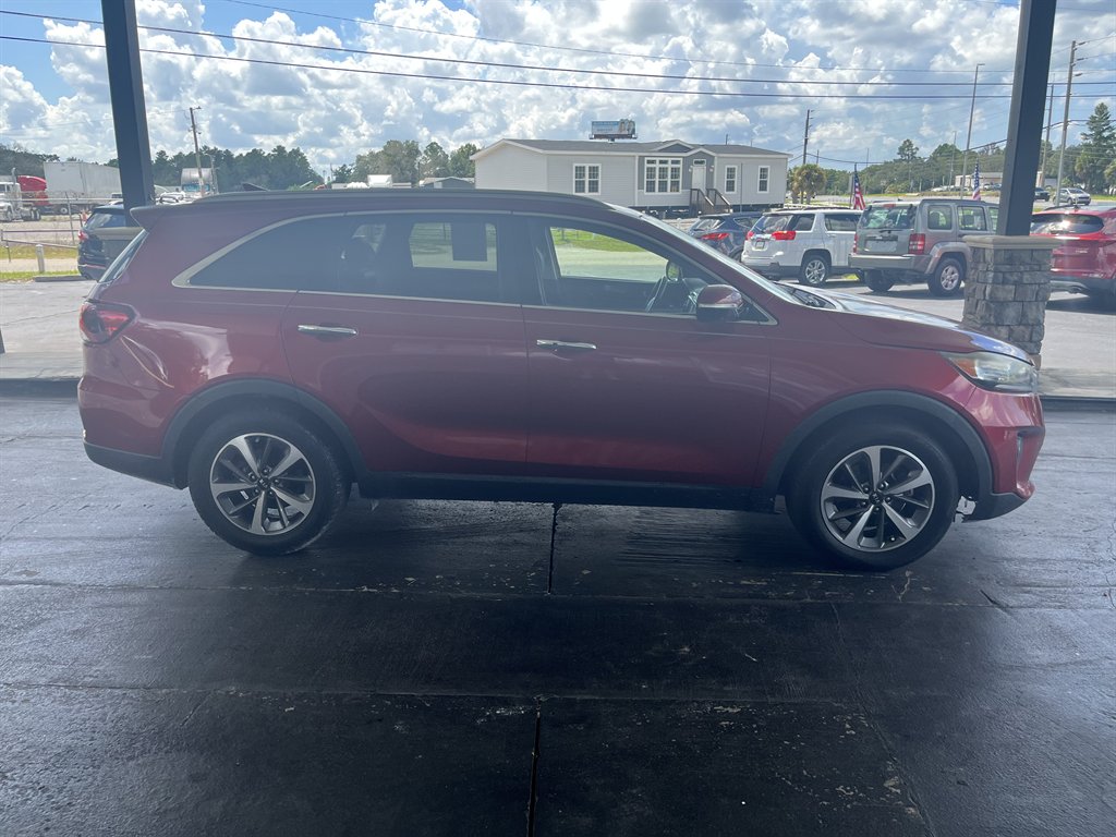 2019 Kia Sorento - $15,999