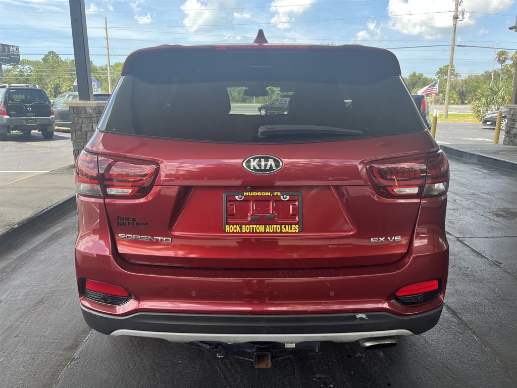 2019 Kia Sorento - $15,999
