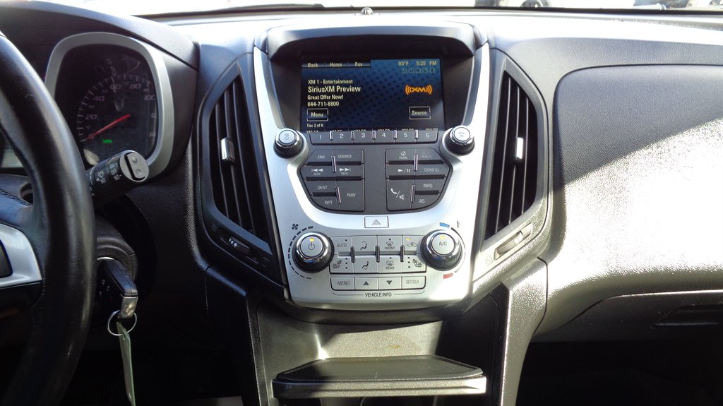2017 Chevrolet Equinox - $12,999