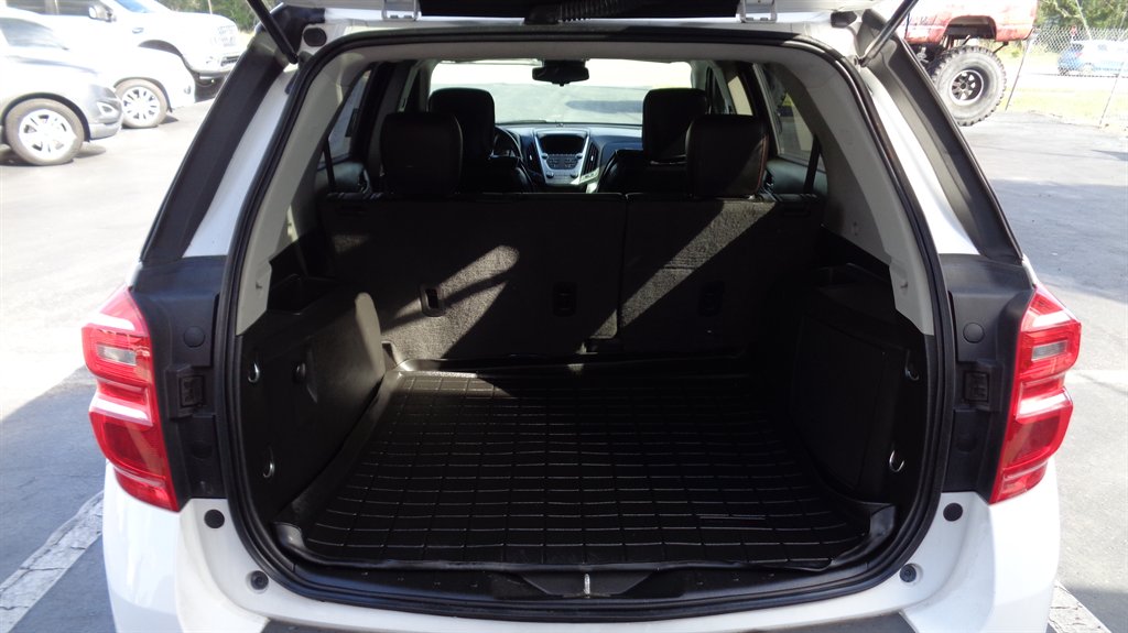 2017 Chevrolet Equinox - $12,999