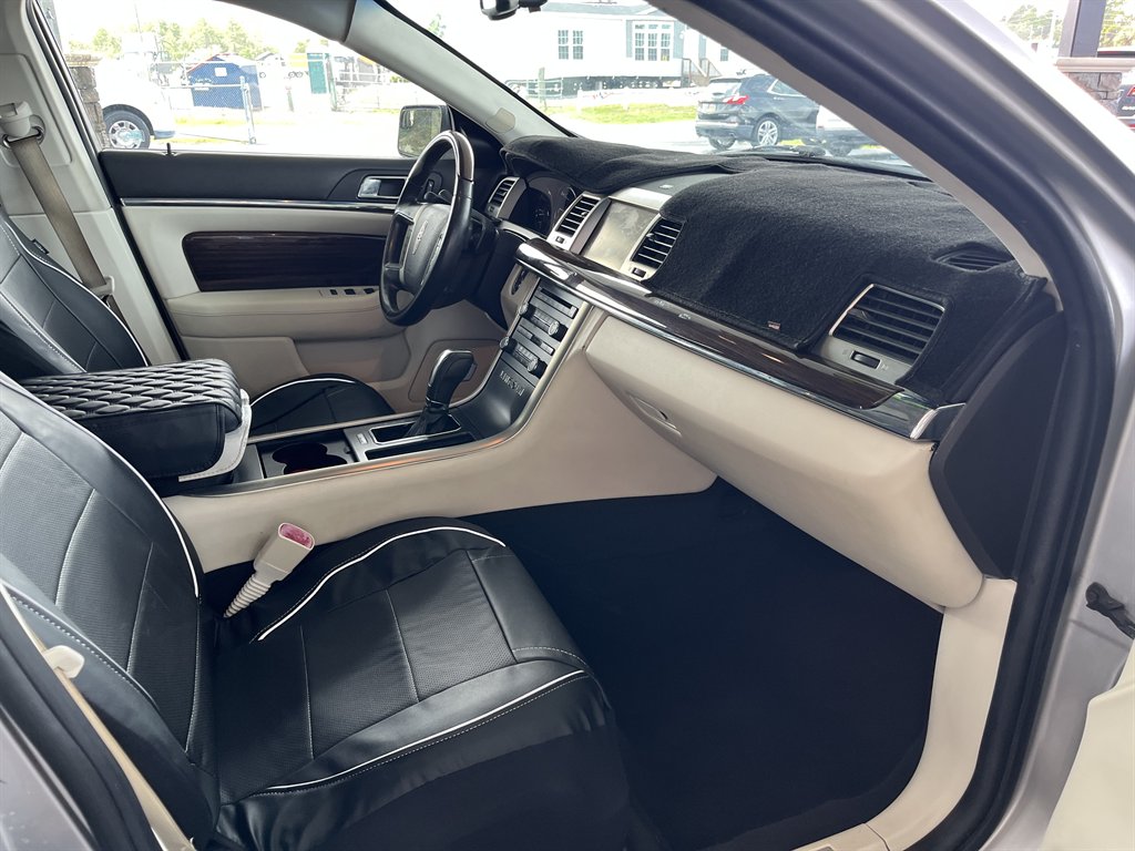 2010 Lincoln MKS - $13,999