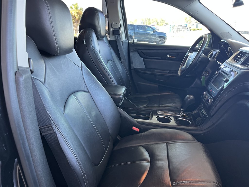 2016 Chevrolet Traverse - $18,999