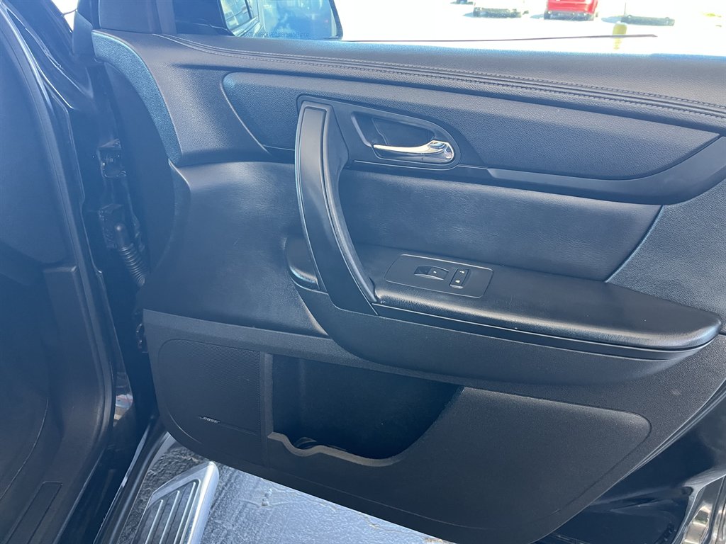2016 Chevrolet Traverse - $18,999