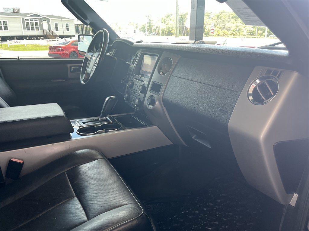 2017 Ford Expedition - $19,999