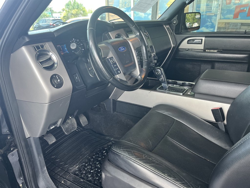 2017 Ford Expedition - $19,999