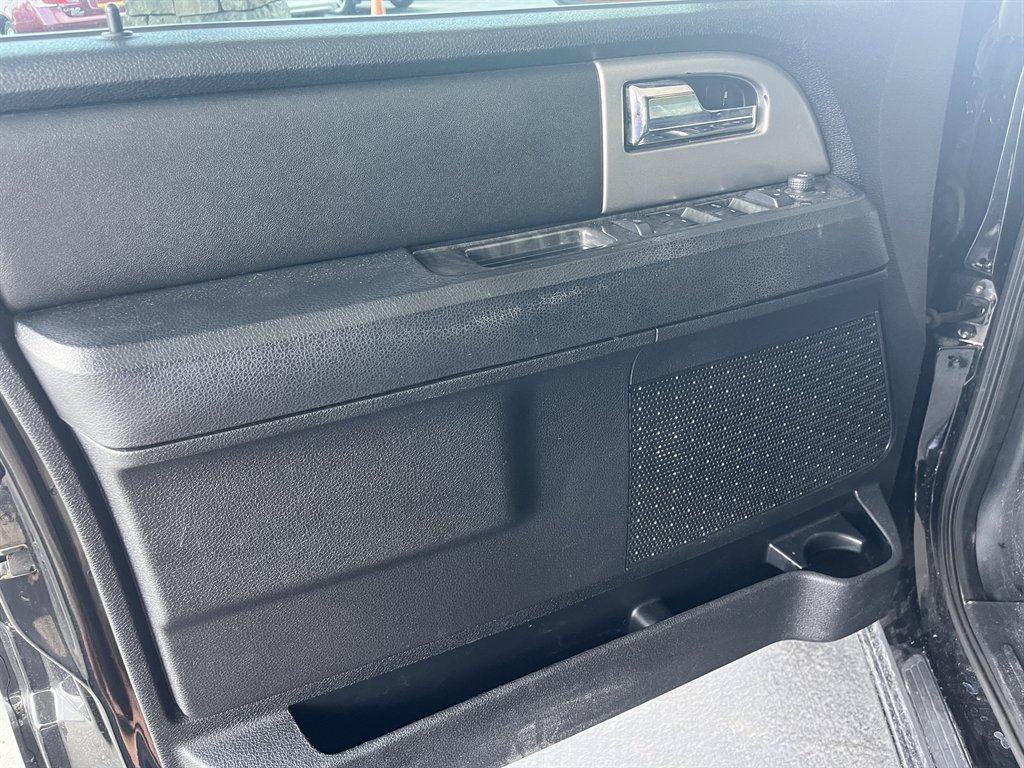 2017 Ford Expedition - $19,999