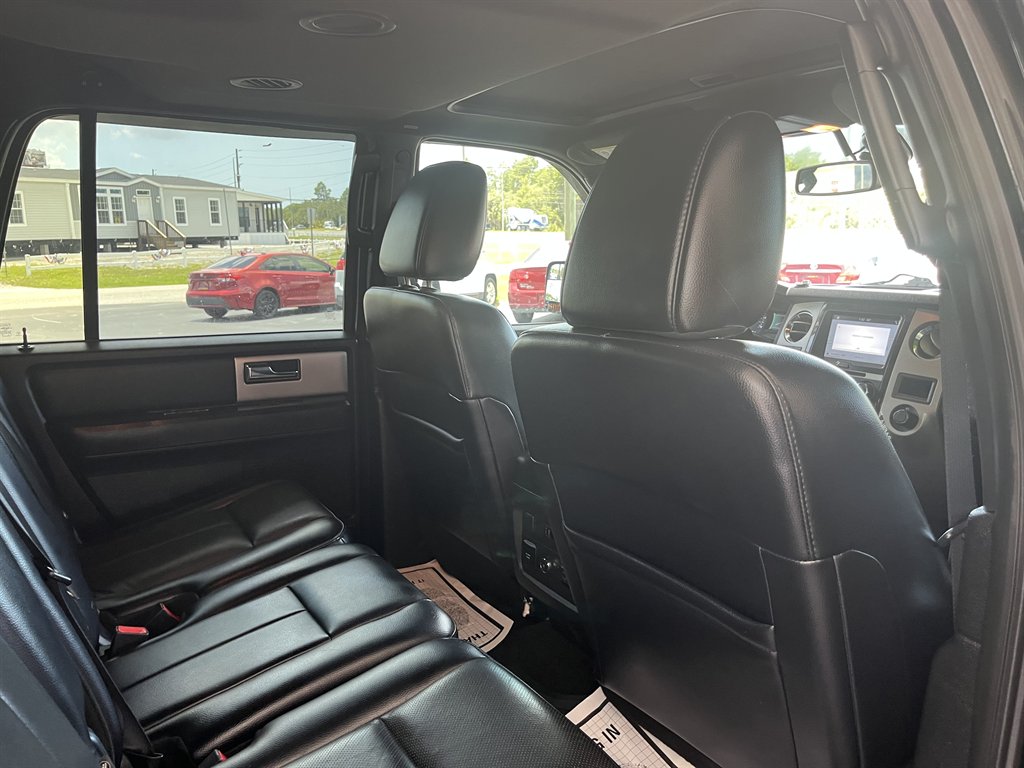 2017 Ford Expedition - $19,999