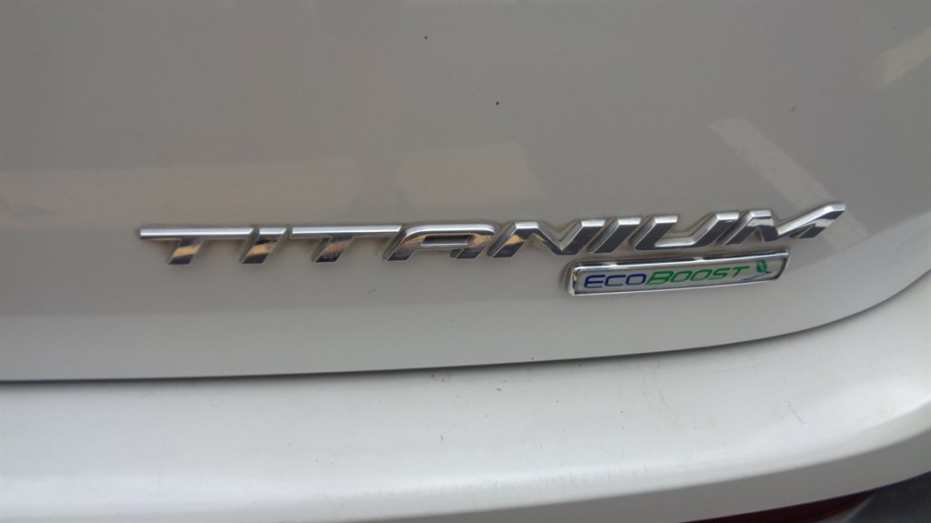 2016 Ford Edge - $16,999