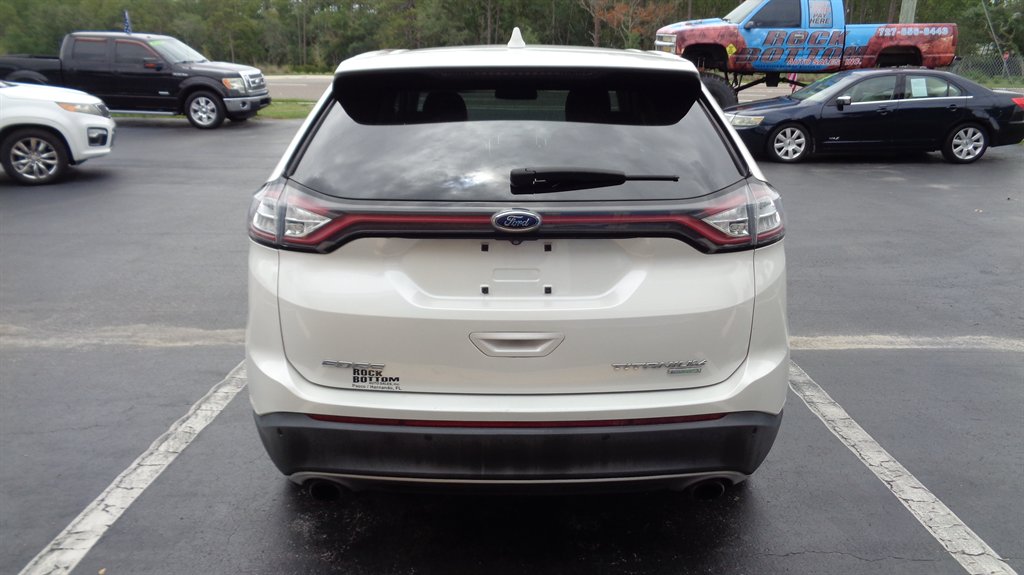 2016 Ford Edge - $16,999