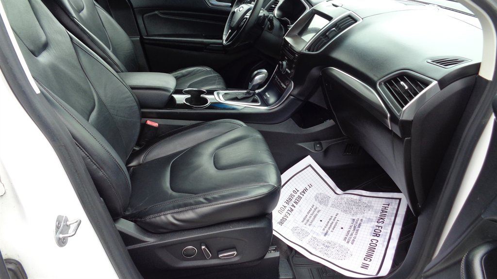 2016 Ford Edge - $16,999