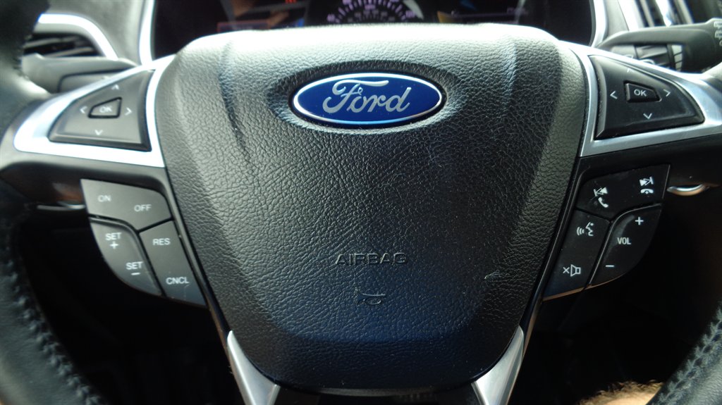 2016 Ford Edge - $16,999