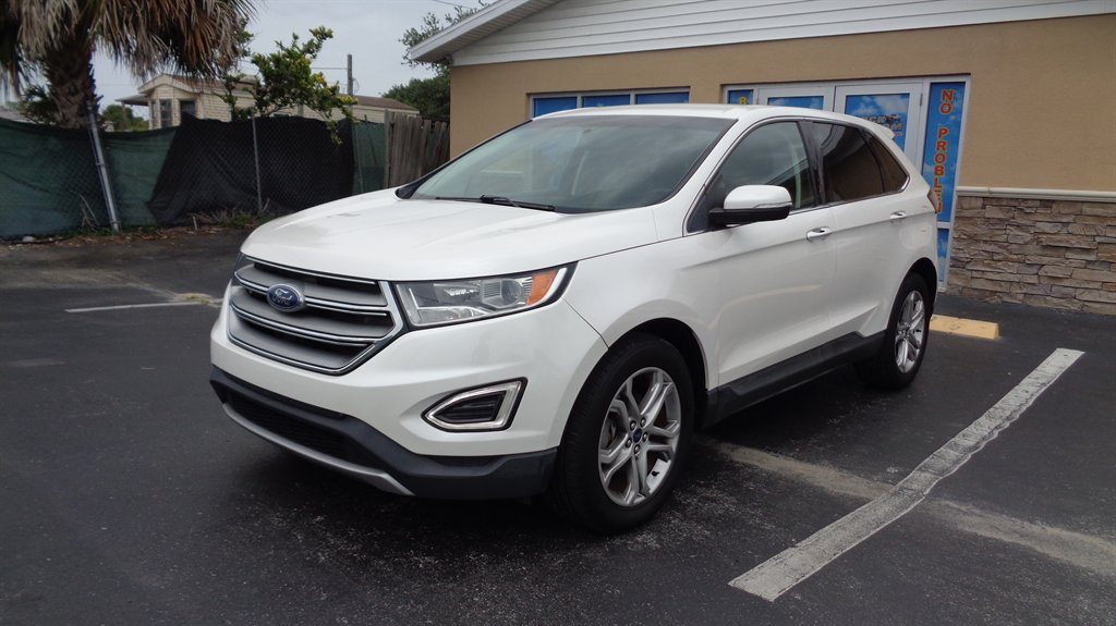 2016 Ford Edge - $16,999