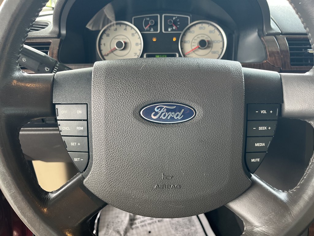 2008 Ford Taurus - $10,999