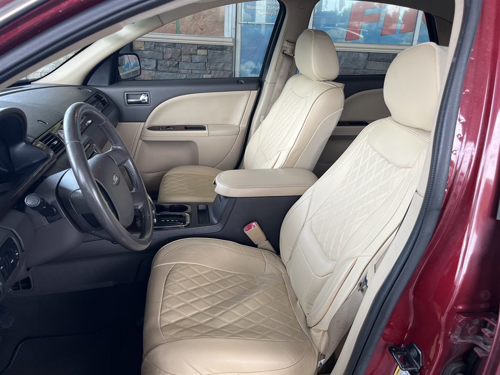 2008 Ford Taurus - $10,999