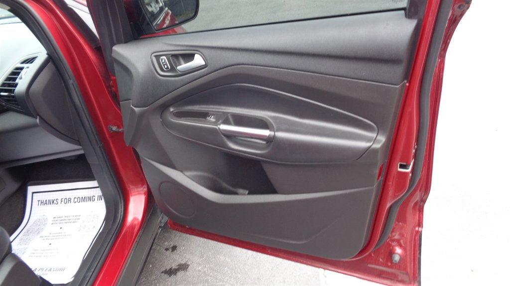 2018 Ford Escape - $17,999