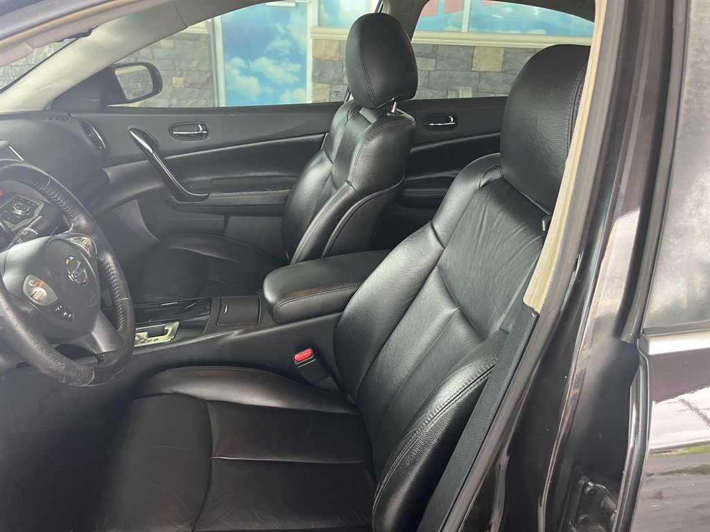 2010 Nissan Maxima - $16,999