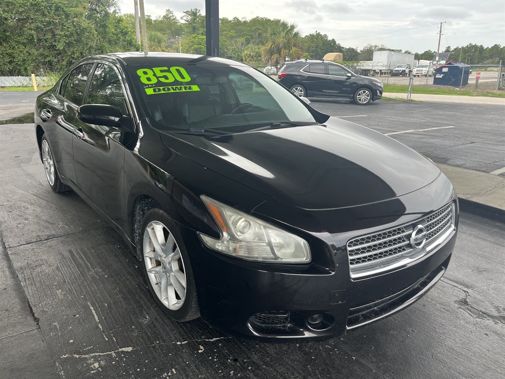 2010 Nissan Maxima - $16,999