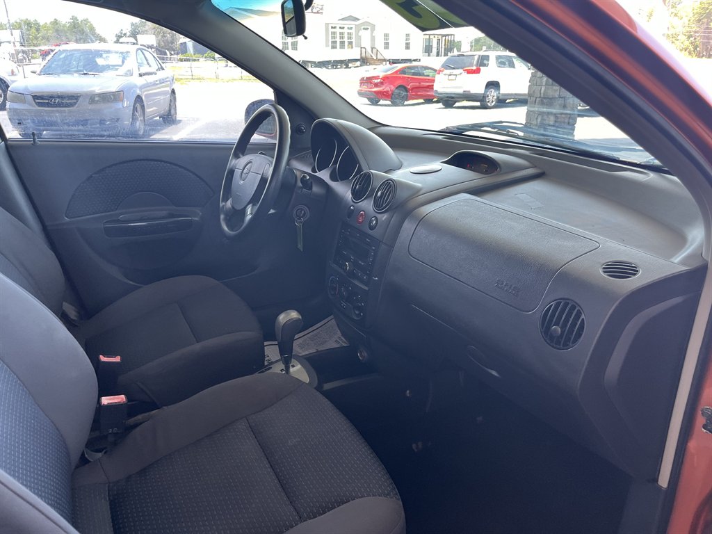 2007 Chevrolet Aveo - $2,999