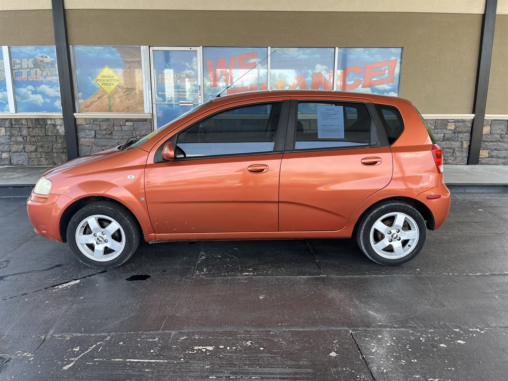 2007 Chevrolet Aveo - $2,999
