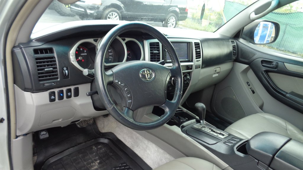 2005 Toyota 4Runner - $10,999