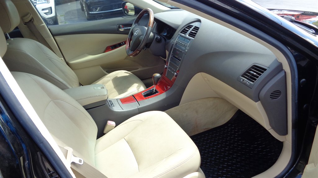 2009 Lexus ES - $14,499