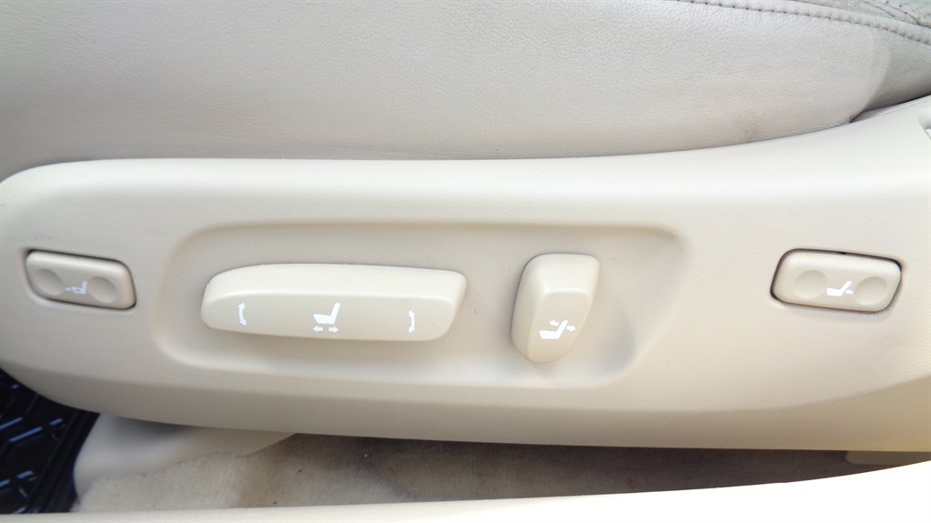 2009 Lexus ES - $14,499