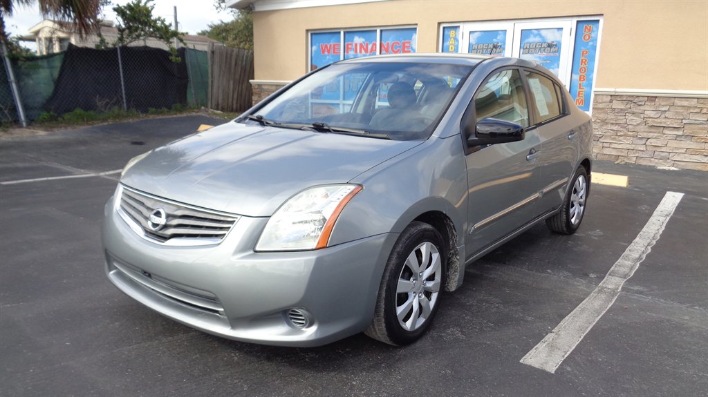 2010 Nissan Sentra - $11,999