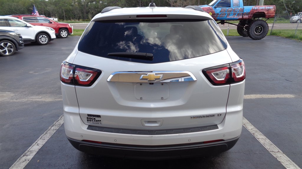2016 Chevrolet Traverse - $15,999