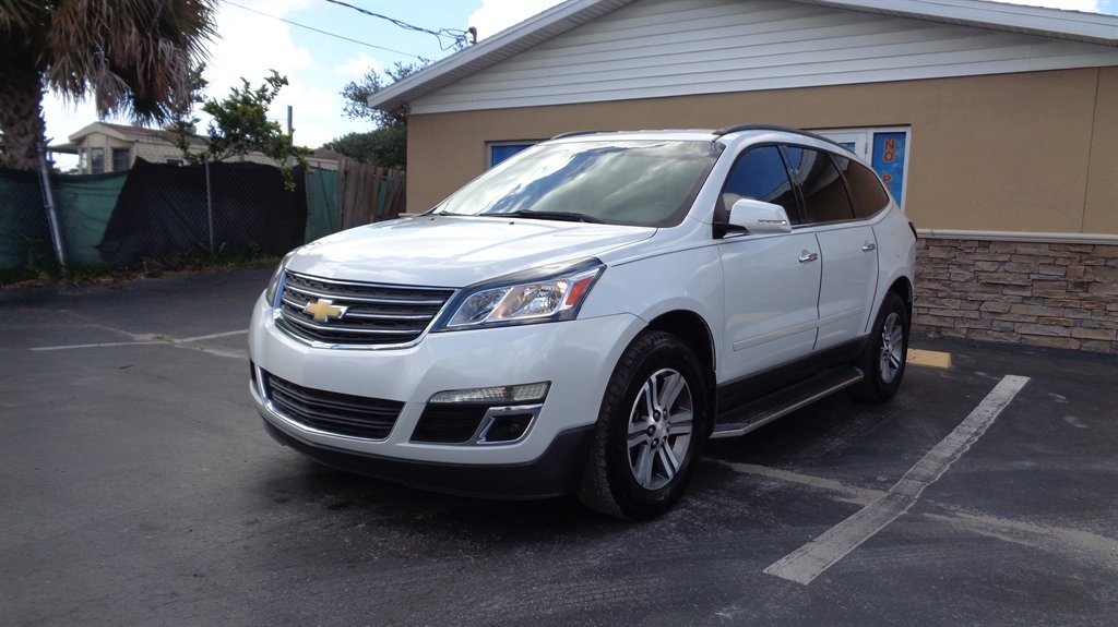 2016 Chevrolet Traverse - $15,999