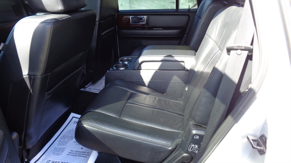 2015 Lincoln Navigator - $18,999