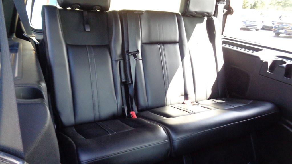 2015 Lincoln Navigator - $18,999