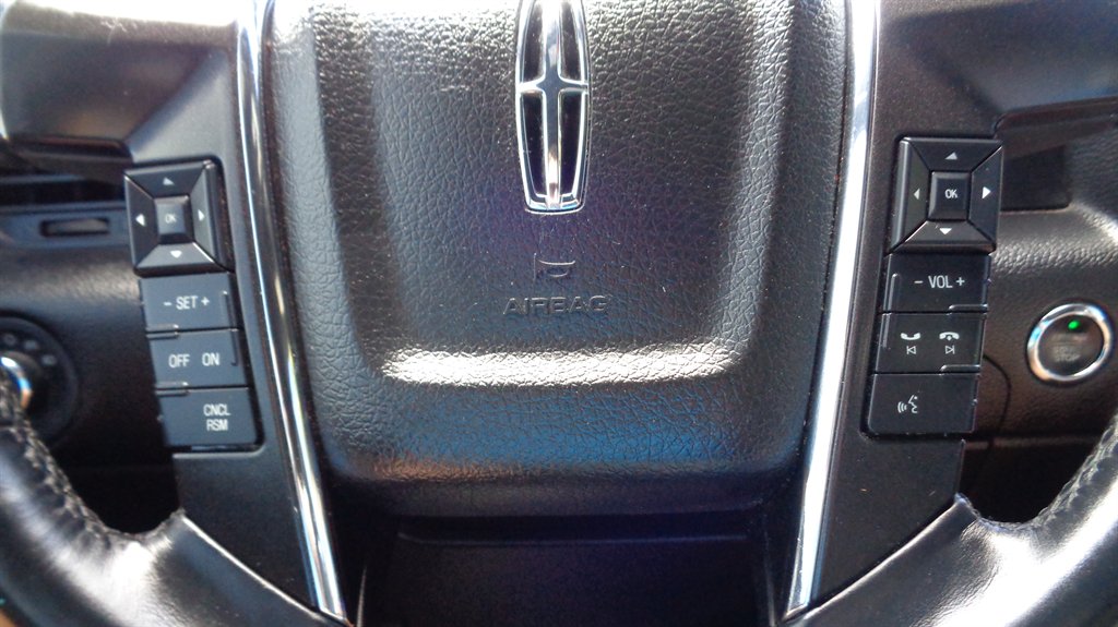 2015 Lincoln Navigator - $18,999