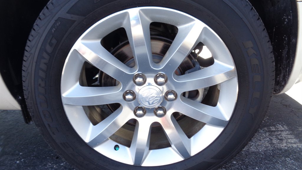 2014 Buick Enclave - $16,999