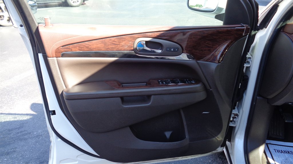 2014 Buick Enclave - $16,999