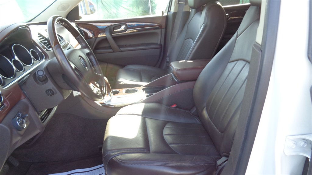 2014 Buick Enclave - $16,999
