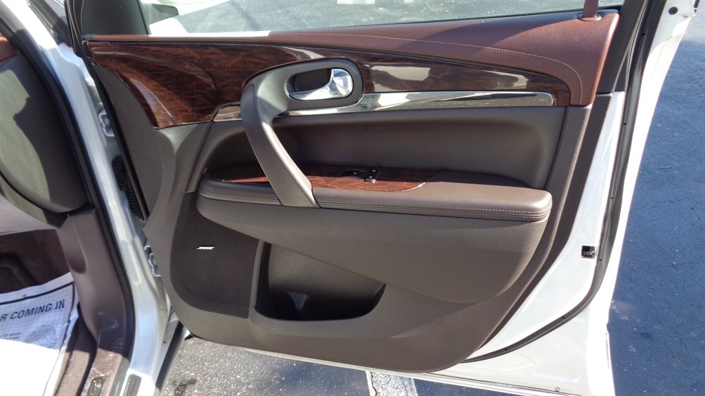2014 Buick Enclave - $16,999