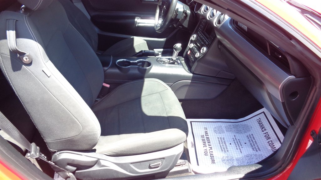 2015 Ford Mustang - $17,999