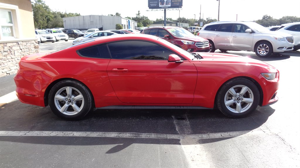 2015 Ford Mustang - $17,999