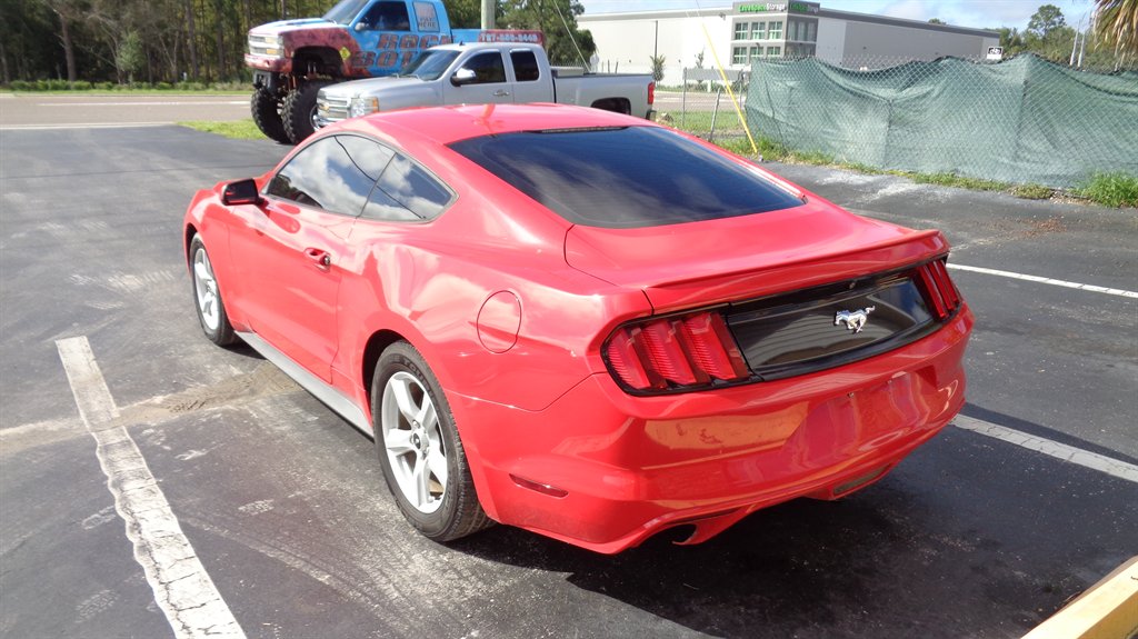 2015 Ford Mustang - $17,999