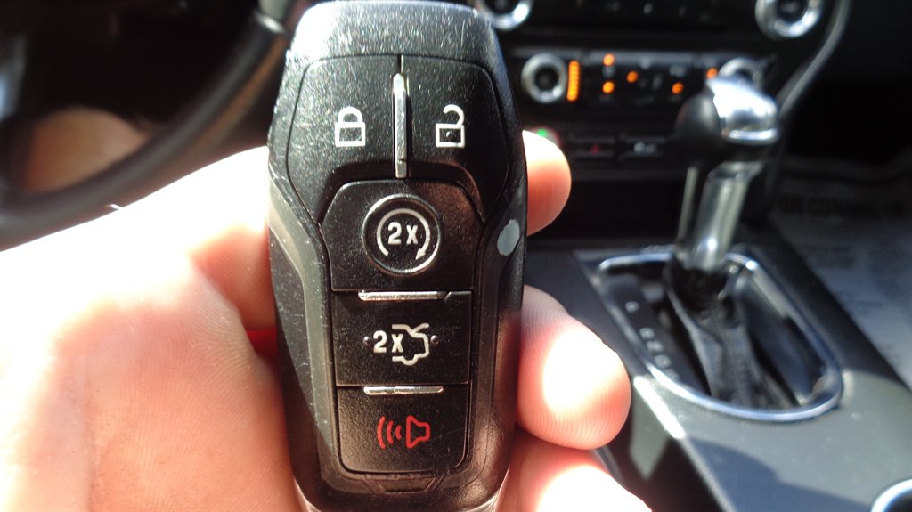 2015 Ford Mustang - $17,999