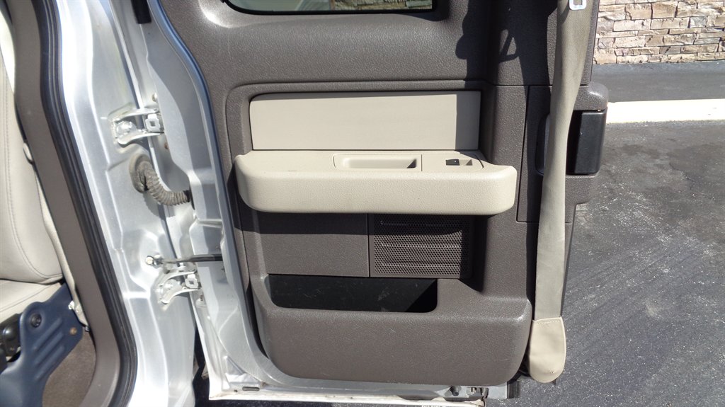 2010 Ford F-150 - $17,999