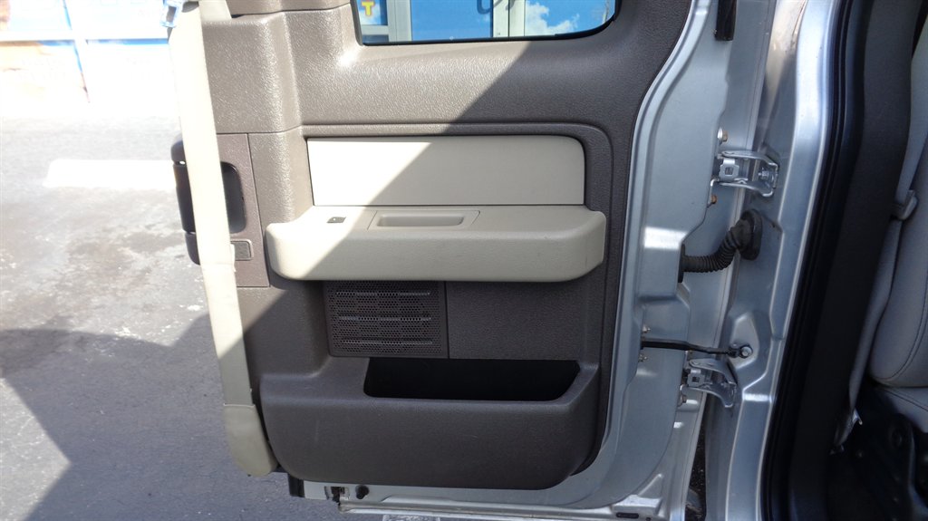 2010 Ford F-150 - $17,999