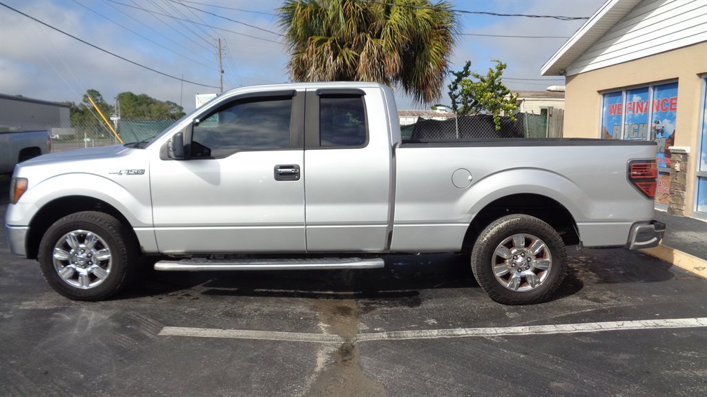 2010 Ford F-150 - $17,999