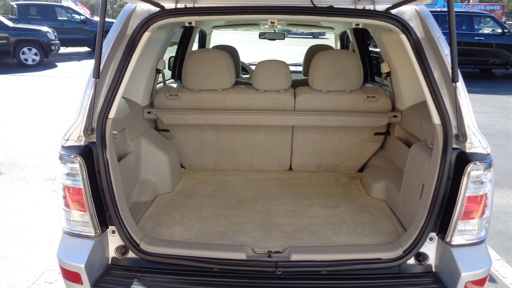 2010 Mercury Mariner - $10,999